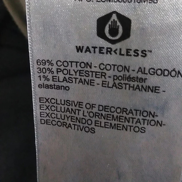 LEVIS SIGNATURE MIDRISE, STRETCH CAPRI WITH CUFFED LEG, WATERLESS DENIM JEANS - Picture 7 of 9